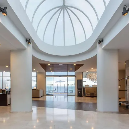 Radisson Blu Gran Canaria מלון